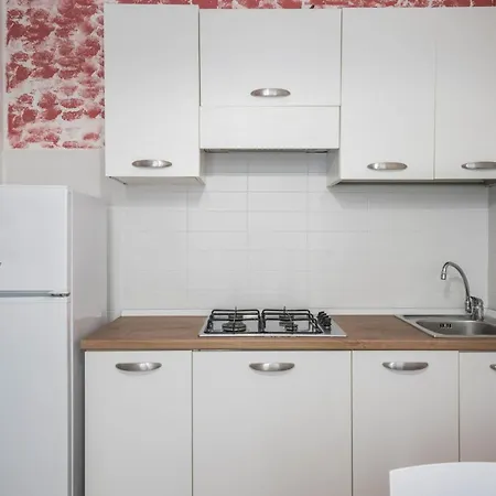 Verde Trilocale Apartment